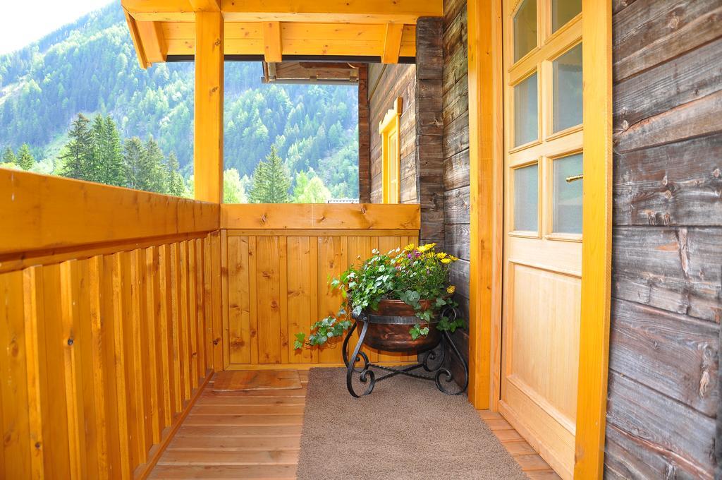 Bauernhof Niederarnigerhof Familie Bauernfeind Kals-am Großglockner